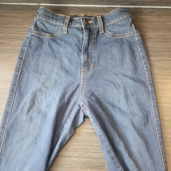 Booty Shaping Denim Jean's size 28 - Picture 2 of 4